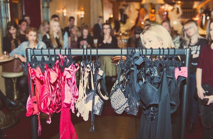 photo HunkemollerValentineCollection2014YabYum-vintage-04_zps6c9f0916.jpg