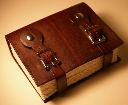 http://2.bp.blogspot.com/-IuvrF1DesWQ/T_7UWiGVotI/AAAAAAAAATM/CtebmXhBIgA/s1600/diary-book-01.jpg