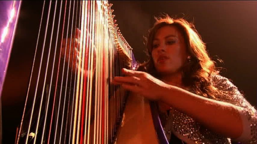PetShopBoys-LefttomyownDevicesLiveAtWembleyArenaLondon2004-2.jpg