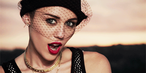 miley-tongue-wcs photo miley-cyrus-bangerz-tour-fan-thong_zps7gnewlk6.gif