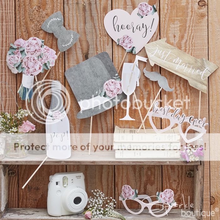 vintage wedding photo props